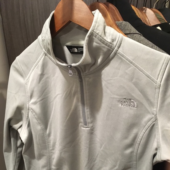 NORTH FACE long sleeve top - Picture 2 of 6